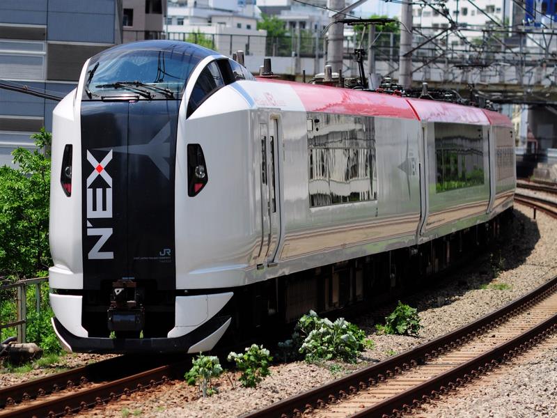 Tàu hỏa là phương tiện di chuyển phổ biến tại Nhật