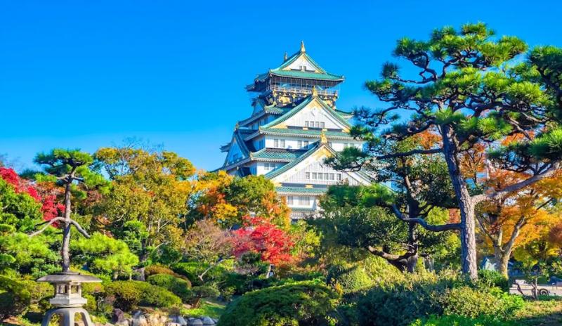 Phí tham quan lâu đài Osaka không quá đắt đỏ
